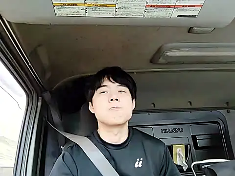 whitebriefboy online show from 06/14/26, 09:49
