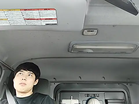 Snapshot of whitebriefboy chatting on 05/27/26, 09:44 whitebriefboy online show from 05/27/26, 09:44