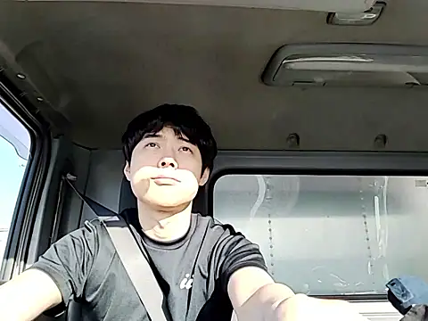 Snapshot of whitebriefboy chatting on 05/09/26, 09:51 whitebriefboy online show from 05/09/26, 09:51