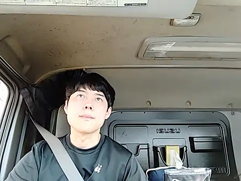 Snapshot of whitebriefboy chatting on 05/25/26, 09:46 whitebriefboy online show from 05/25/26, 09:46