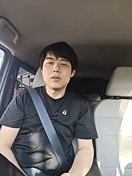 Snapshot of whitebriefboy chatting on 05/15/26, 10:08 whitebriefboy online show from 05/15/26, 10:08