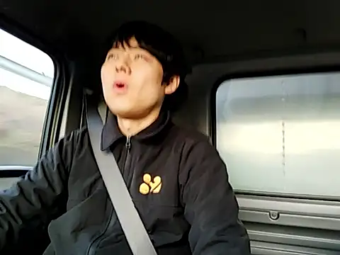 whitebriefboy online show from 03/14/26, 09:54