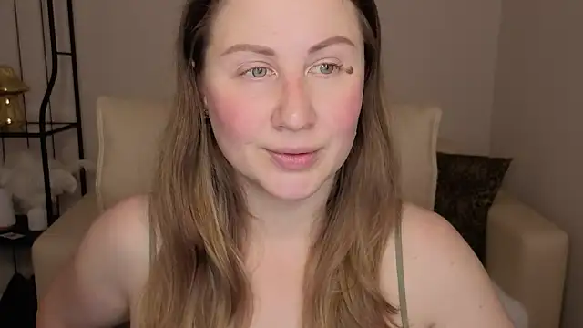 Helens love online show from 10/31/25, 02:19