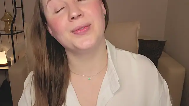 Helens love online show from 03/15/26, 02:18