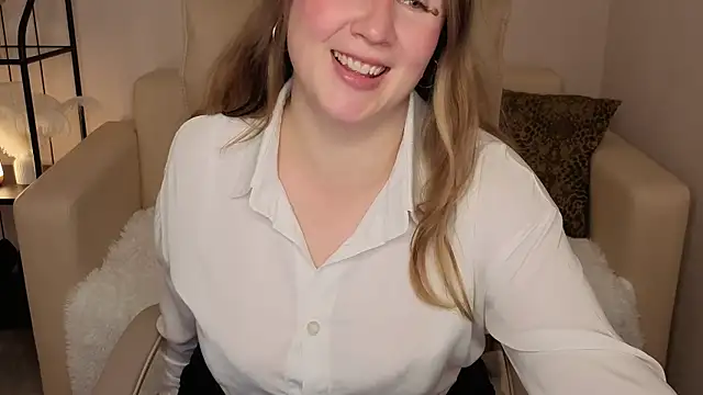 Helens love online show from 11/08/25, 02:15