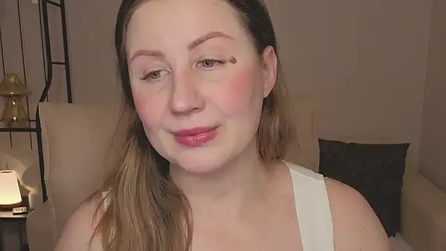 Helens love online show from 02/15/26, 02:23