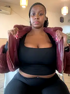 Candy Love 18 online show from 11/17/25, 02:10