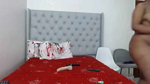 Snapshot of Candy_Love_18 chatting on 01/28/25, 08:47 Candy Love 18 online show from 01/28/25, 08:47