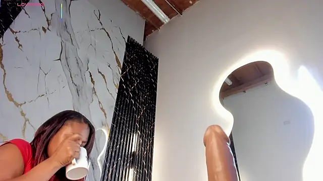 ebony hot1 online show from 04/15/26, 01:48