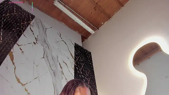 ebony hot1 online show from 04/13/26, 01:37