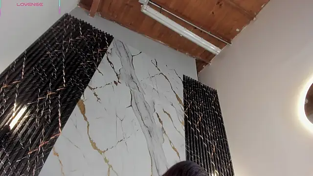 ebony hot1 online show from 04/14/26, 01:38