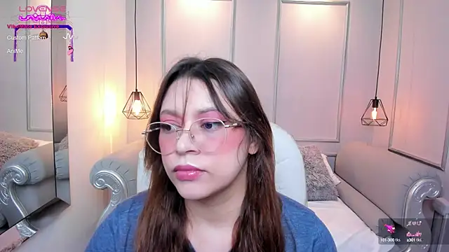 Snapshot of Lanna18 chatting on 09/30/25, 11:49 Lanna18 online show from 09/30/25, 11:49