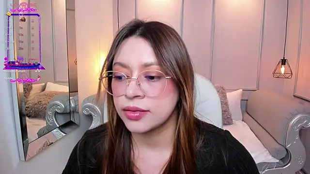 Snapshot of Lanna18 chatting on 09/23/25, 11:50 Lanna18 online show from 09/23/25, 11:50