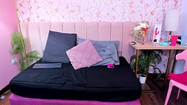 amber-hill online show from 02/07/26, 07:44