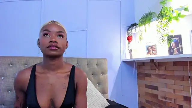 amber-hill online show from 02/03/26, 06:13