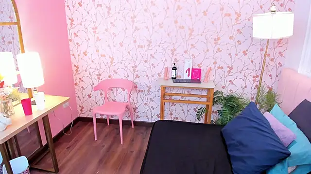 amber-hill online show from 04/11/26, 06:11