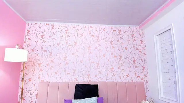 amber-hill online show from 03/19/26, 01:55