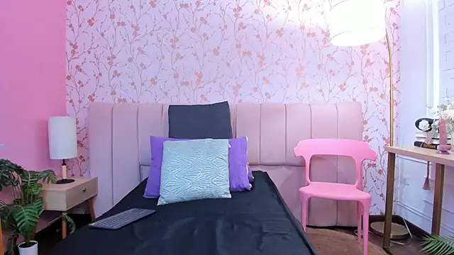 Snapshot of amber-hill chatting on 10/11/25, 03:13 amber-hill online show from 10/11/25, 03:13