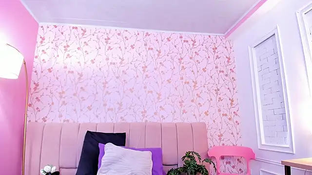 amber-hill online show from 02/24/26, 07:15