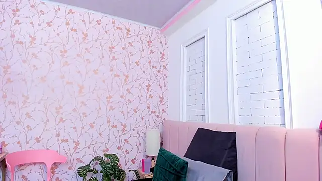 amber-hill online show from 04/13/26, 02:10