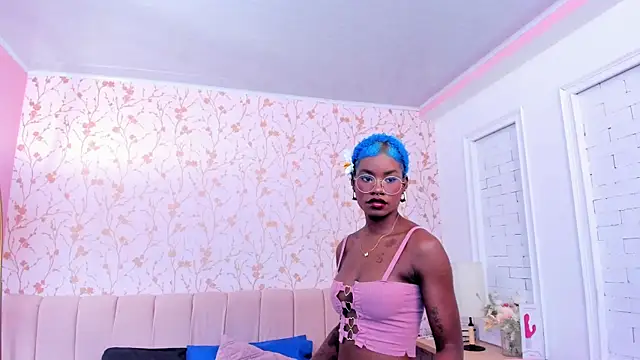 amber-hill online show from 03/03/26, 07:21