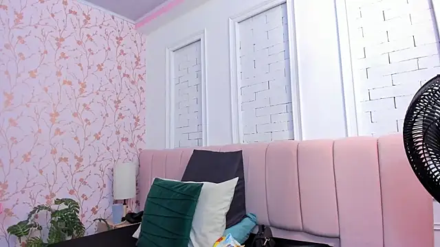 amber-hill online show from 04/15/26, 04:22