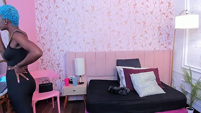 amber-hill online show from 03/12/26, 12:09