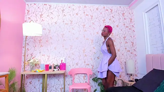 amber-hill online show from 04/16/26, 07:14