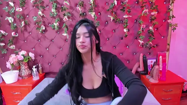 Mariana Prin online show from 12/14/25, 02:40