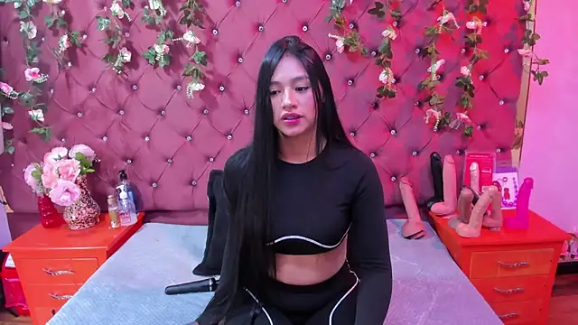 Mariana Prin online show from 11/16/25, 02:38