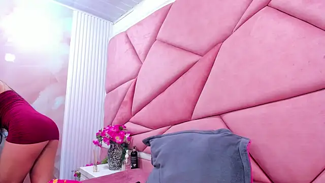 Mariana Prin online show from 04/11/26, 02:08