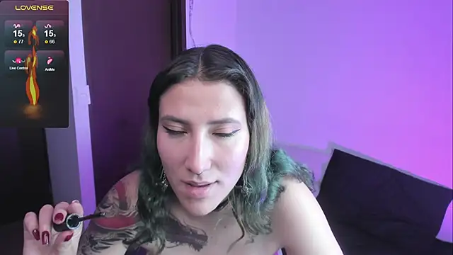 Snapshot of hitomi_arata chatting on 02/27/25, 07:47 hitomi arata online show from 02/27/25, 07:47