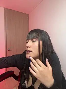 hitomi arata online show from 07/06/26, 08:33