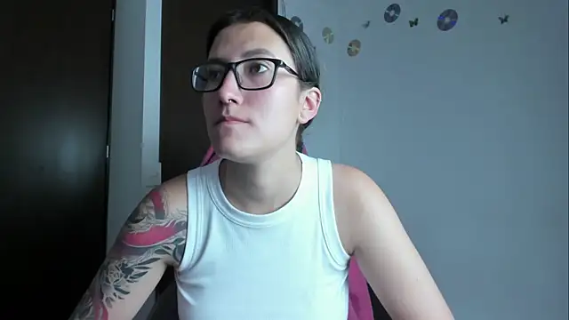 Snapshot of hitomi_arata chatting on 02/28/25, 07:25 hitomi arata online show from 02/28/25, 07:25