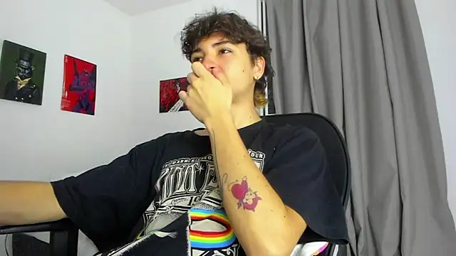 Joe23   online show from 10/21/25, 06:02