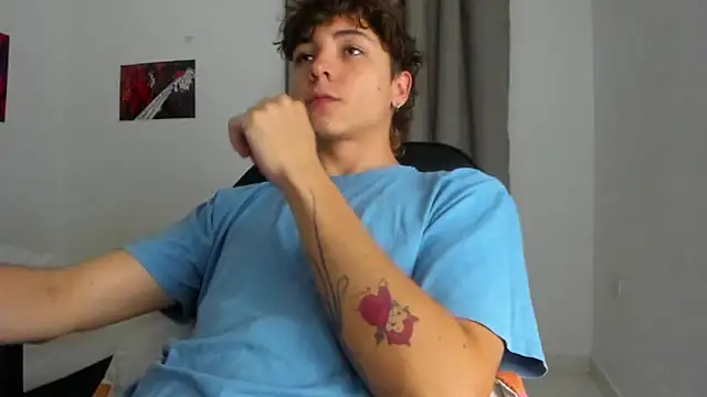 Joe23   online show from 10/01/25, 03:44