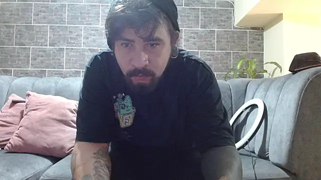 Snapshot of master_wester chatting on 09/08/25, 04:28 master wester online show from 09/08/25, 04:28