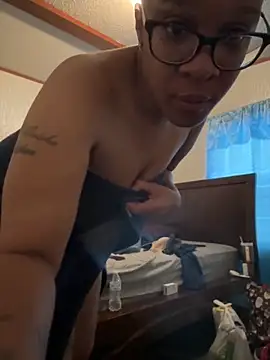 SexyHoneyRedd online show from 09/19/25, 11:47