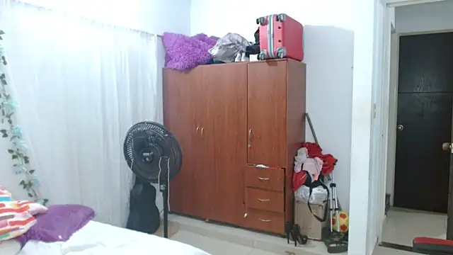 Snapshot of helenca43 chatting on 02/28/26, 10:15 helenca43 online show from 02/28/26, 10:15