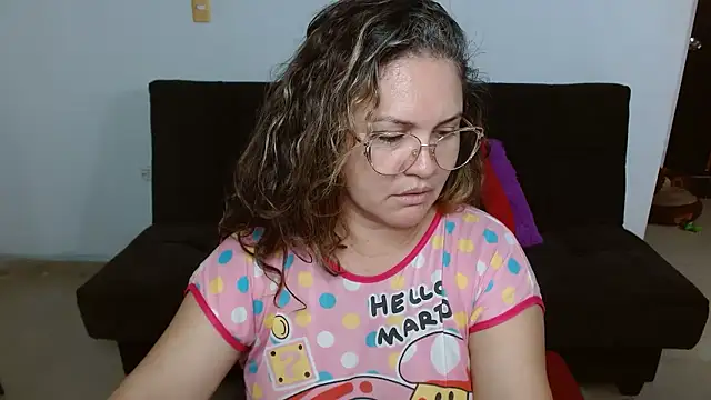 Snapshot of helenca43 chatting on 01/09/26, 11:50 helenca43 online show from 01/09/26, 11:50