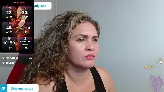Snapshot of helenca43 chatting on 03/22/25, 03:53 helenca43 online show from 03/22/25, 03:53