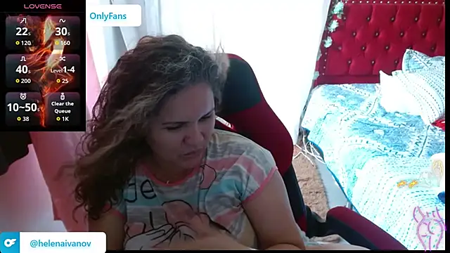 Snapshot of helenca43 chatting on 09/20/25, 08:03 helenca43 online show from 09/20/25, 08:03