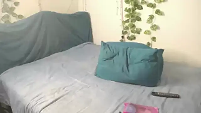 DominaLeona online show from 10/18/25, 08:44