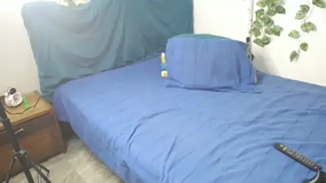 DominaLeona online show from 10/19/25, 09:06