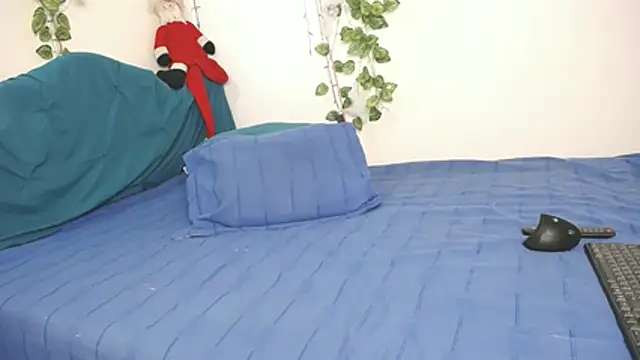 DominaLeona online show from 11/05/25, 04:43