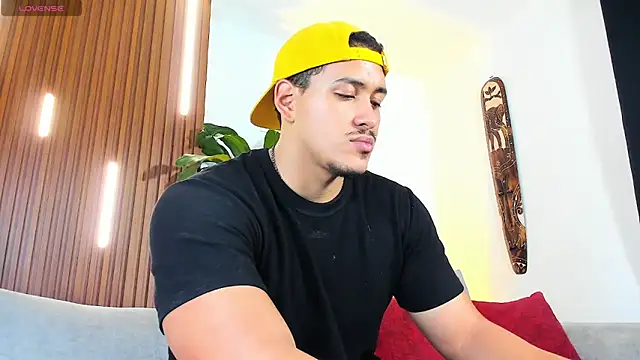 lucasanto  online show from 03/24/26, 04:12