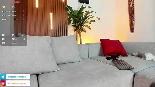 lucasanto  online show from 10/17/25, 12:36