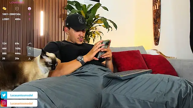 lucasanto  online show from 04/01/26, 05:09