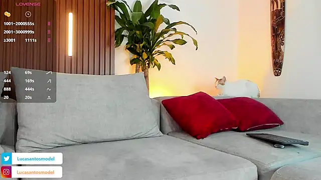 lucasanto  online show from 11/22/25, 01:15