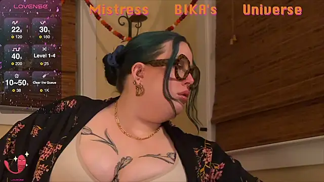 MissBika online show from 03/02/25, 02:51